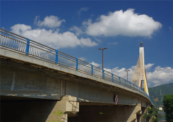 黄山不锈钢桥梁护栏常见问题及其解决方案